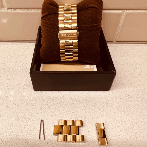 Michael Kors Ladies Chronograph Womens Watch -Model MK5202 - Picture 6 of 7